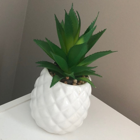 Meet your Posher, Michelle - Picture 1 of 1